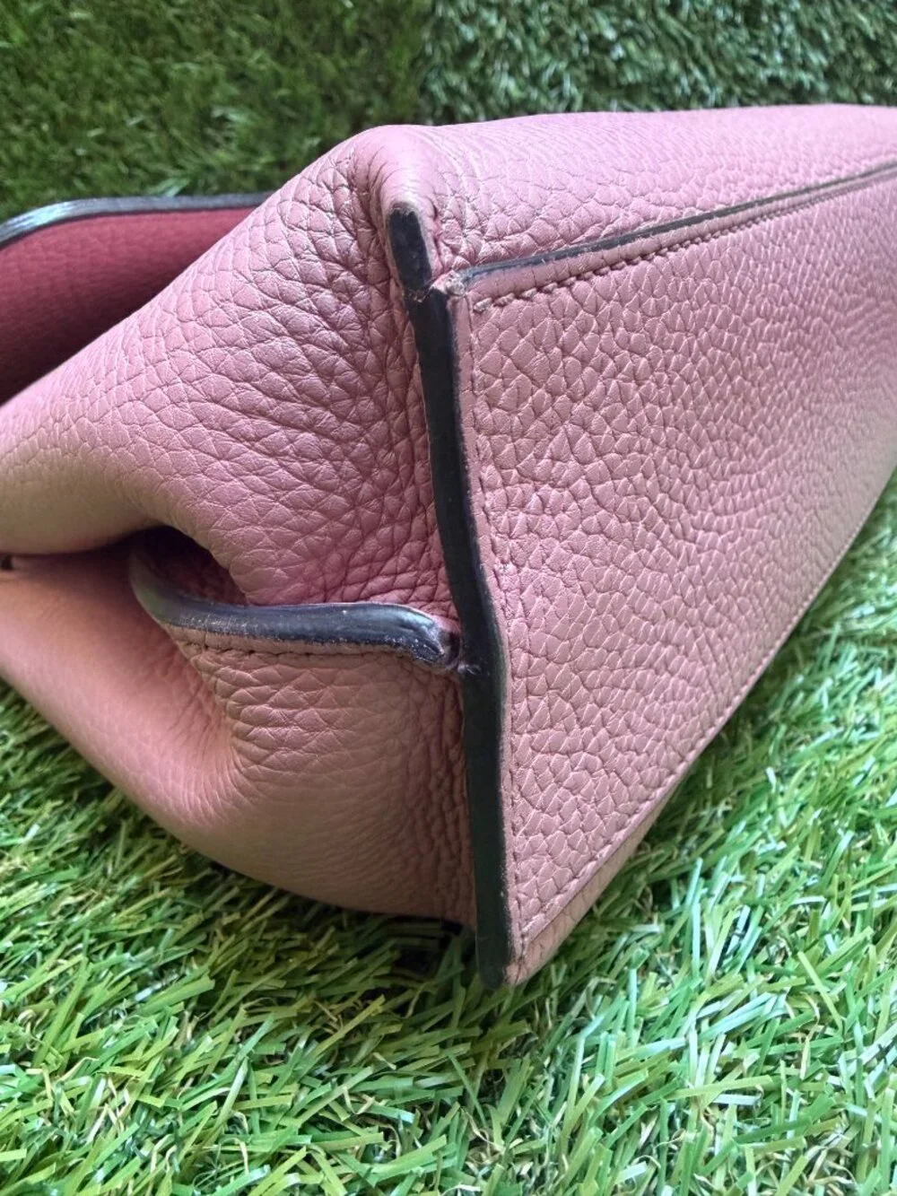 Gucci Small Leather Bamboo Daily Satchel in Pink